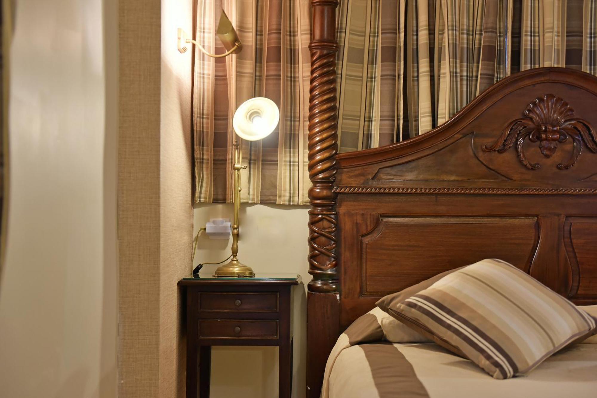 Angelica Traditional Boutique Hotel Гідра Номер фото